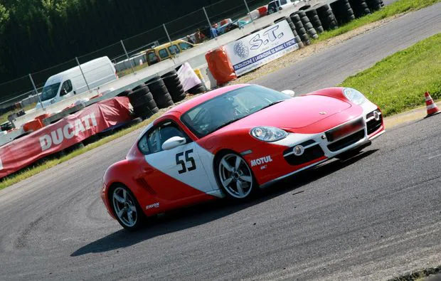 Porsche Cayman Cup selber fahren Lombardore (1 Runde) - 5