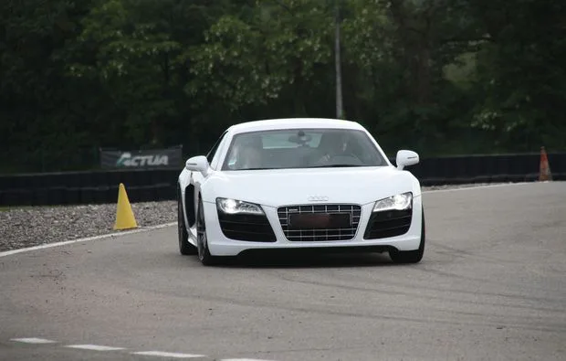 Audi R8 selber fahren Castelletto di Branduzzo (IT) (1 Runde) - 1