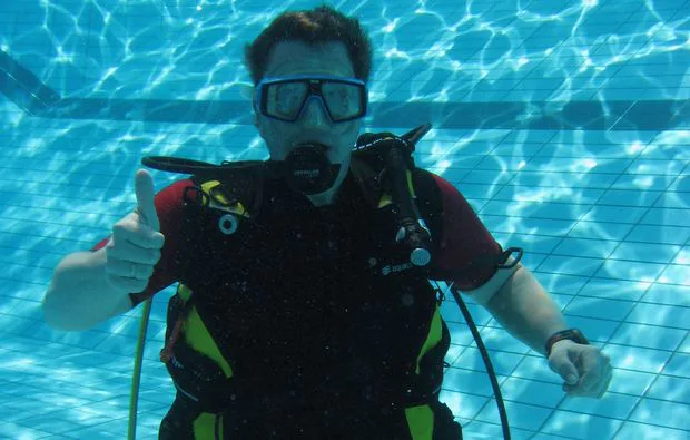 Tauchschnupperkurs im Pool Nürnberg - 2