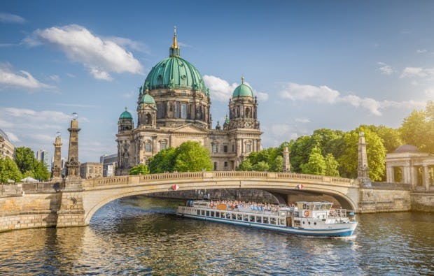 Frühstück & Spree-Rundfahrt Berlin für 2