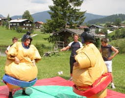 Junggesellen-Fun-Olympiade in Abtenau
