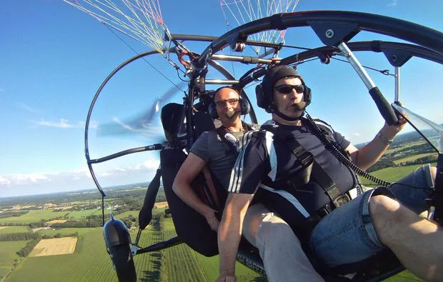 Motorgleitschirm-Rundflug Hörsten (60 Min.) - 4