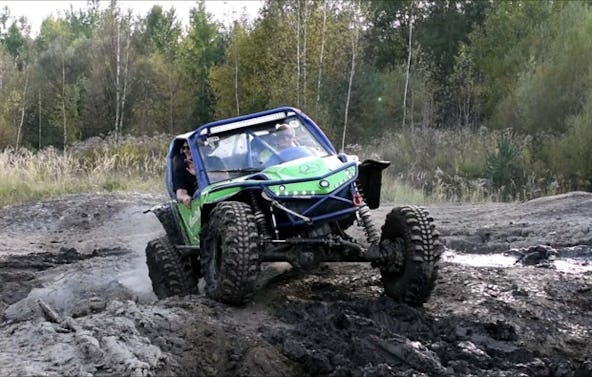 Mercedes Puch G offroad fahren in Stockerau