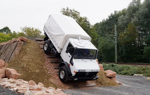 Truck offroad fahren Sinsheim (Unimog 1300) - 2