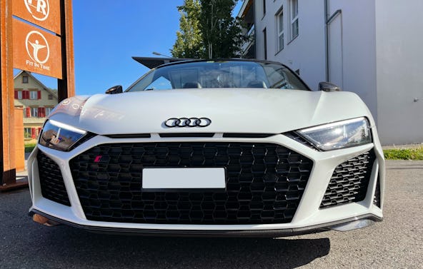 Audi R8 Spyder V10 mieten Au (12 Std.)