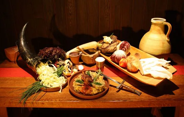 Ritteressen höfische Tafeley in Brodenbach