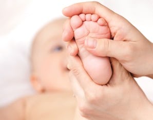 Babymassage zu Hause in Düdingen