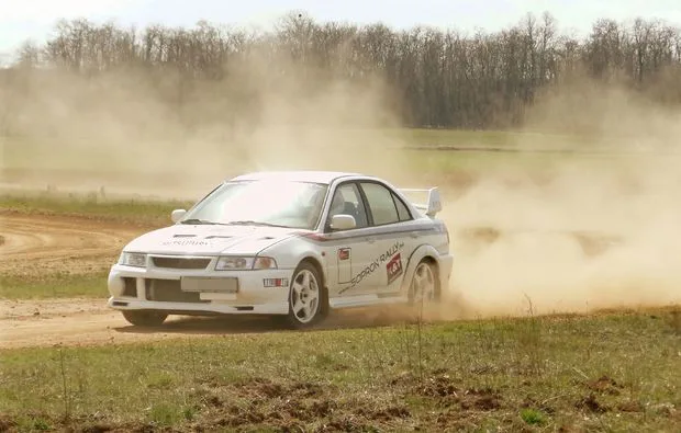 Rallye fahren in der Nähe von Sopron (Mitsubishi Lancer EVO VI 5 Rdn) - 3