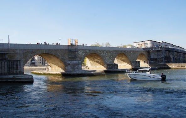Romantische Bootstour Regensburg für 2 (60 min)