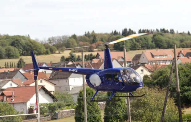 Romantik-Hubschrauber-Rundflug Bindlach-Bayreuth für 2 (20 Min.) - 2