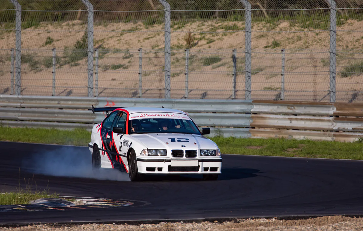 Rennstreckentraining E36 325i Bad Driburg (20 min) - 4