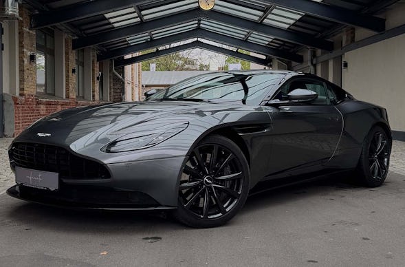 Aston Martin mieten Berlin (1 Tag)