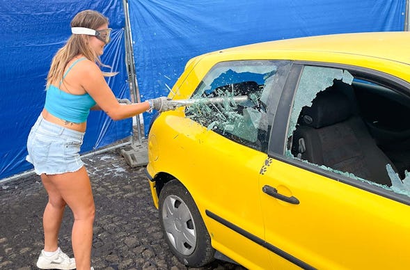 Auto zertrümmern Nürnberg