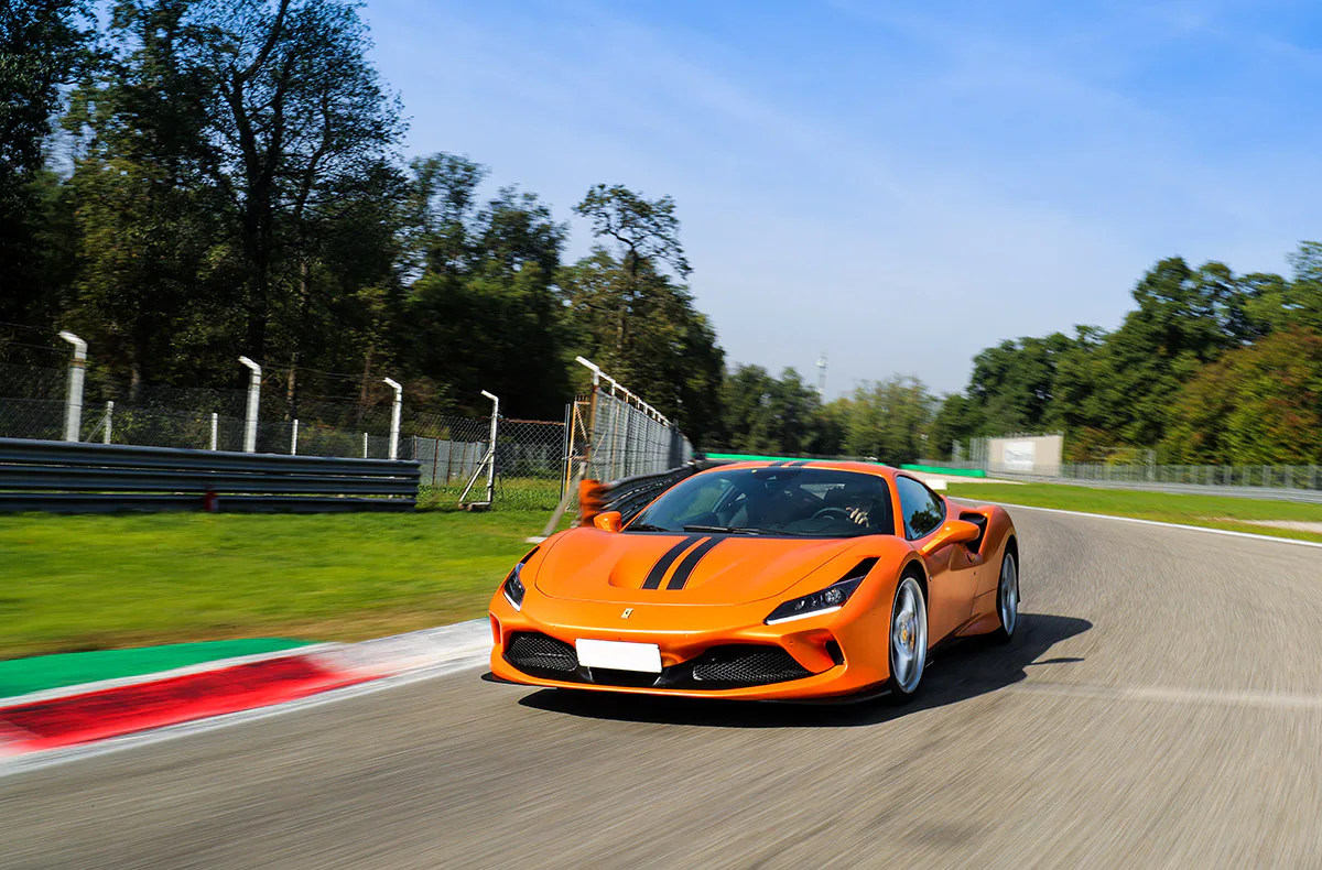 Ferrari F8 Tributo selber fahren Stevelot (1 Rdn.) - 1