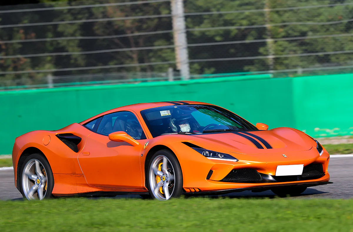 Ferrari F8 Tributo selber fahren Stevelot (1 Rdn.) - 2