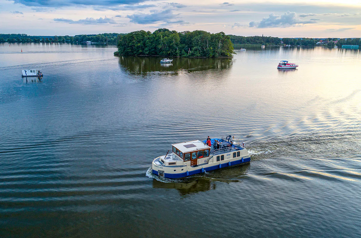 Hausboot-Übernachtung Rechlin für 5 (4 Nächte) - 1