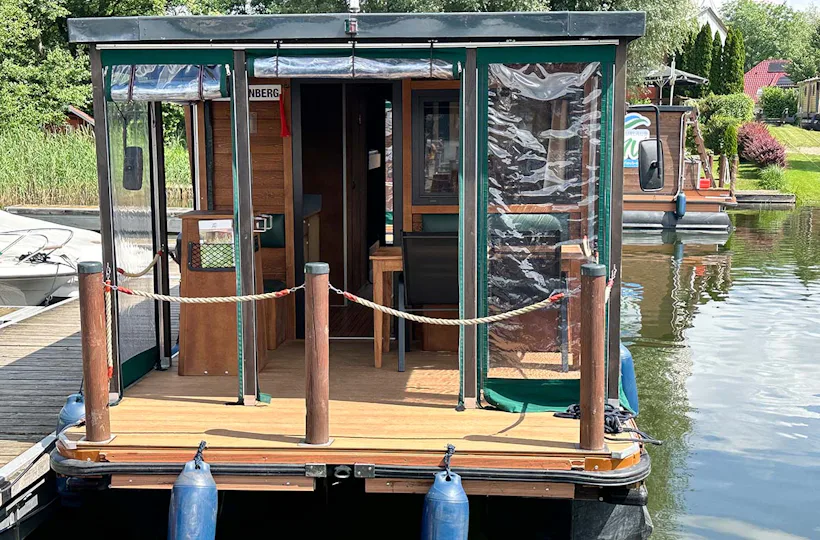 Hausboot Urlaub für 6 (4 Nächte) Storkow (6 Plätze - D7)