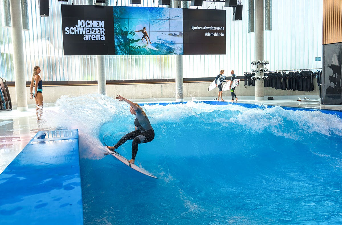 Indoor Surfkurs Advanced Jochen Schweizer Arena