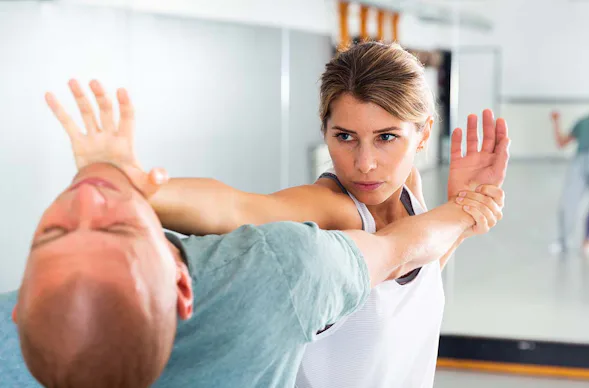 Krav Maga Training für Einsteiger Bremen-Stuhr für 2