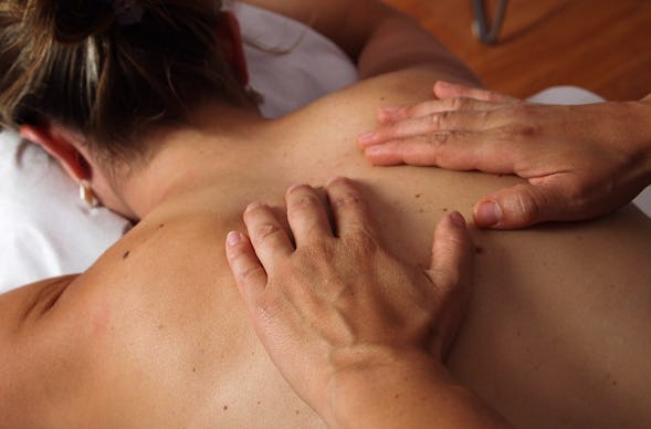 Lomi Lomi Nui Massage Weil der Stadt