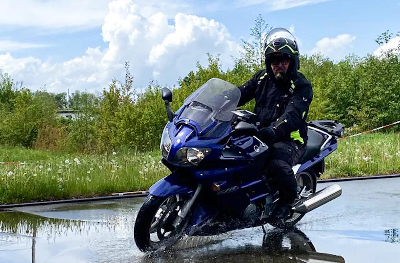 Motorradfahrtraining Lübbecke