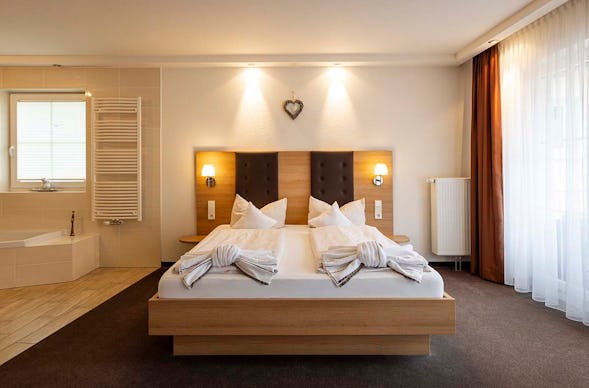 Romantikurlaub im Schwarzwald (Berneck) für 2 (1 Nacht)