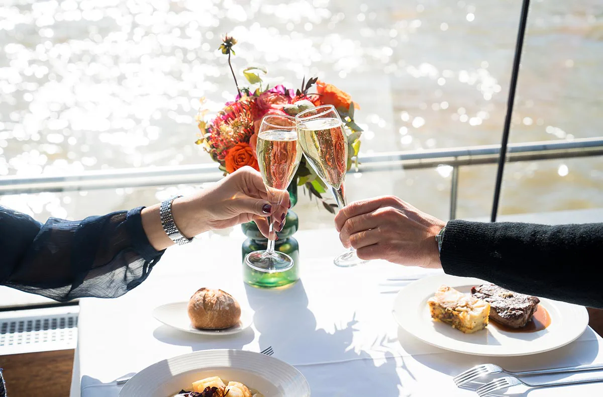 Bootsfahrt auf der Seine in Paris mit Mittagessen - 4