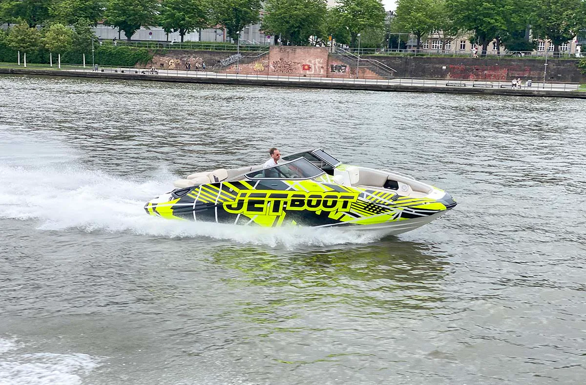 Jet Boot Action Tour in Frankfurt - 3