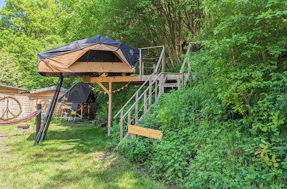 Außergewöhnlich Übernachten im Dachzelt Thulba für 2 (2 Nächte)