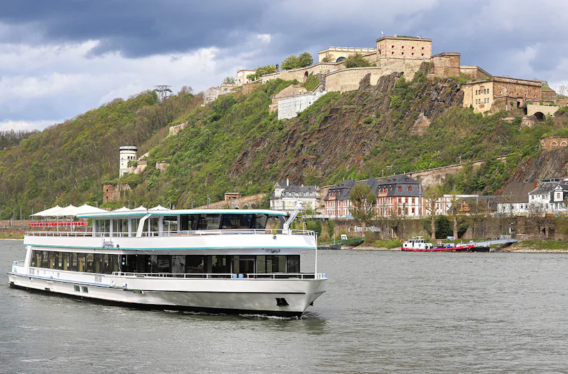 Weinausflug & Schifffahrt auf der Mosel Bullay